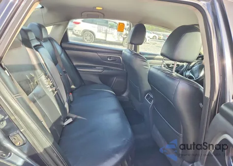 2018 Nissan Altima 2.5 z USA, uszkodzony, nr VIN 1N4AL3AP3JC198622